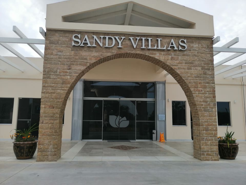 Lobby Sandy Villas Resort