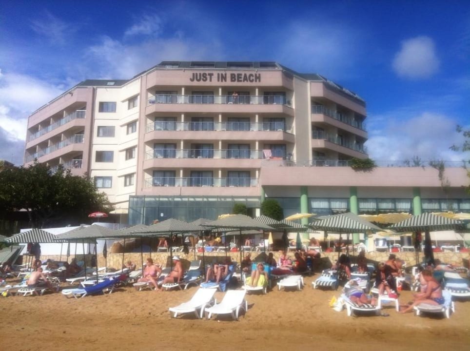 Block B vom Strand Aska Hotel Just in Beach