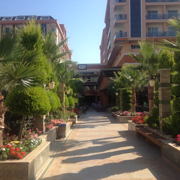 Außenansicht Dizalya Palm Garden