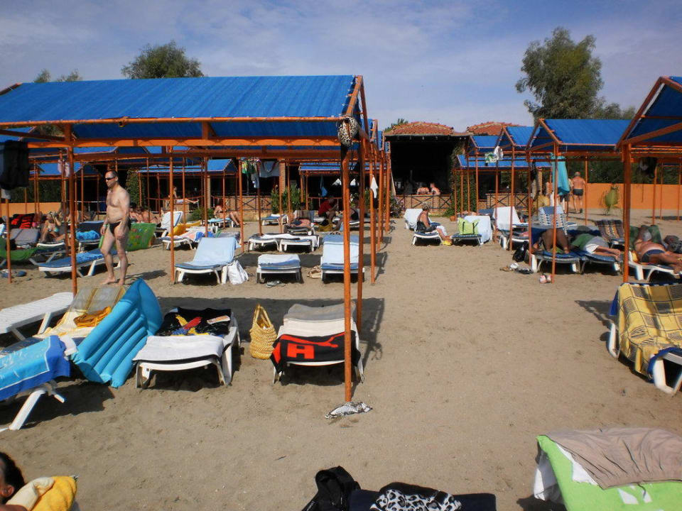 Strand Club Turtas Beach Hotel