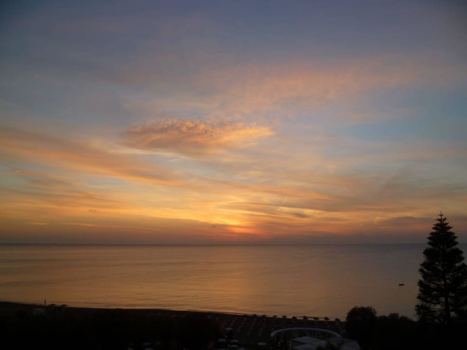 Sonnenaufgang über der Ägäis Hotel Calypso Beach