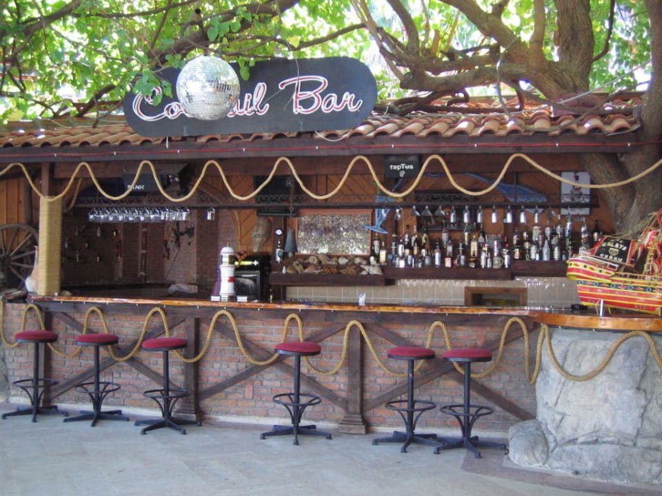 Strand Bar Hotel Gölmar Beach