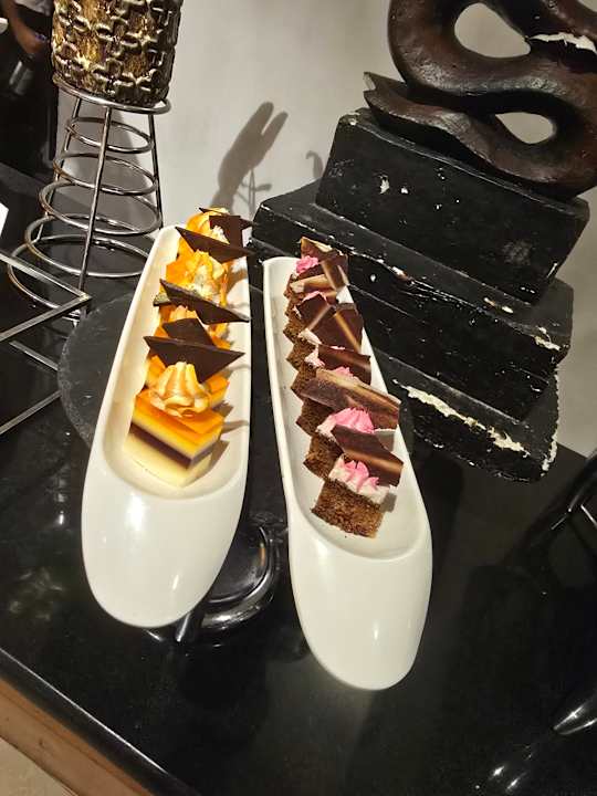 Gastro Pandanus Beach Resort & Spa