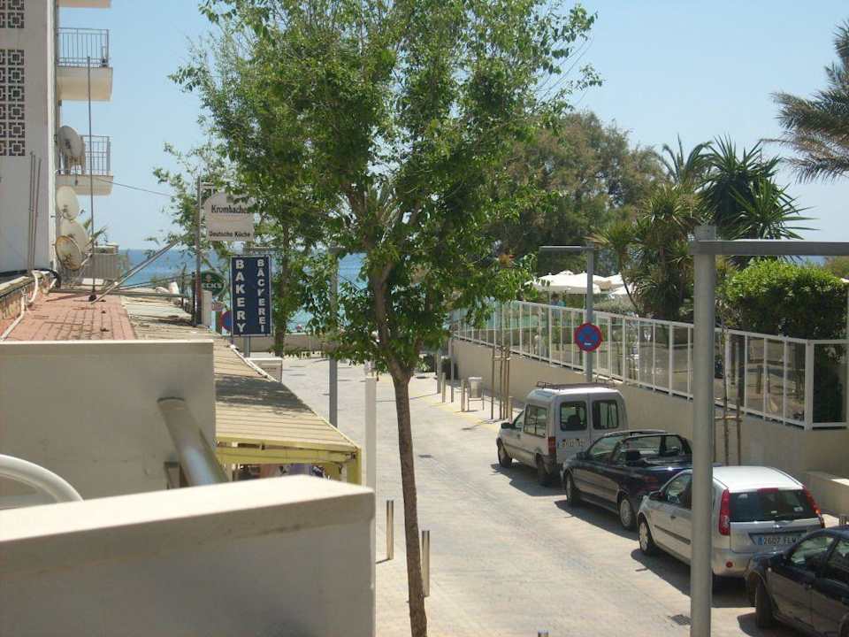 Ausblick vom Balkon aufs Meer Hostel Los Alamos