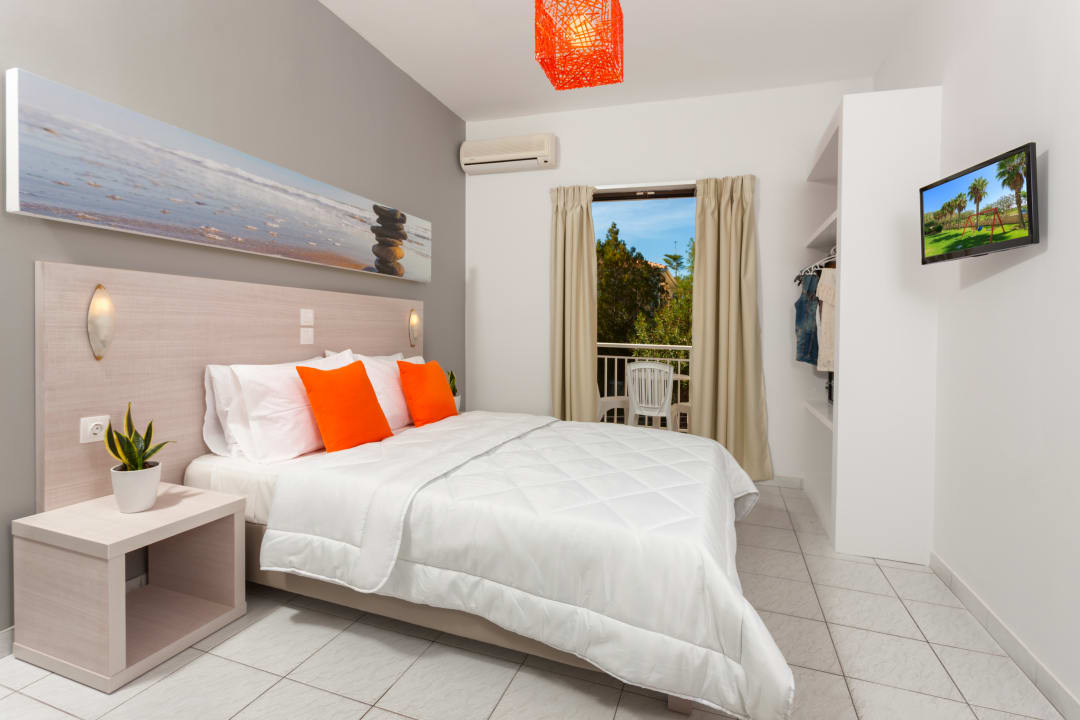 Zimmer SuneoClub Cavo D'Oro Hotel