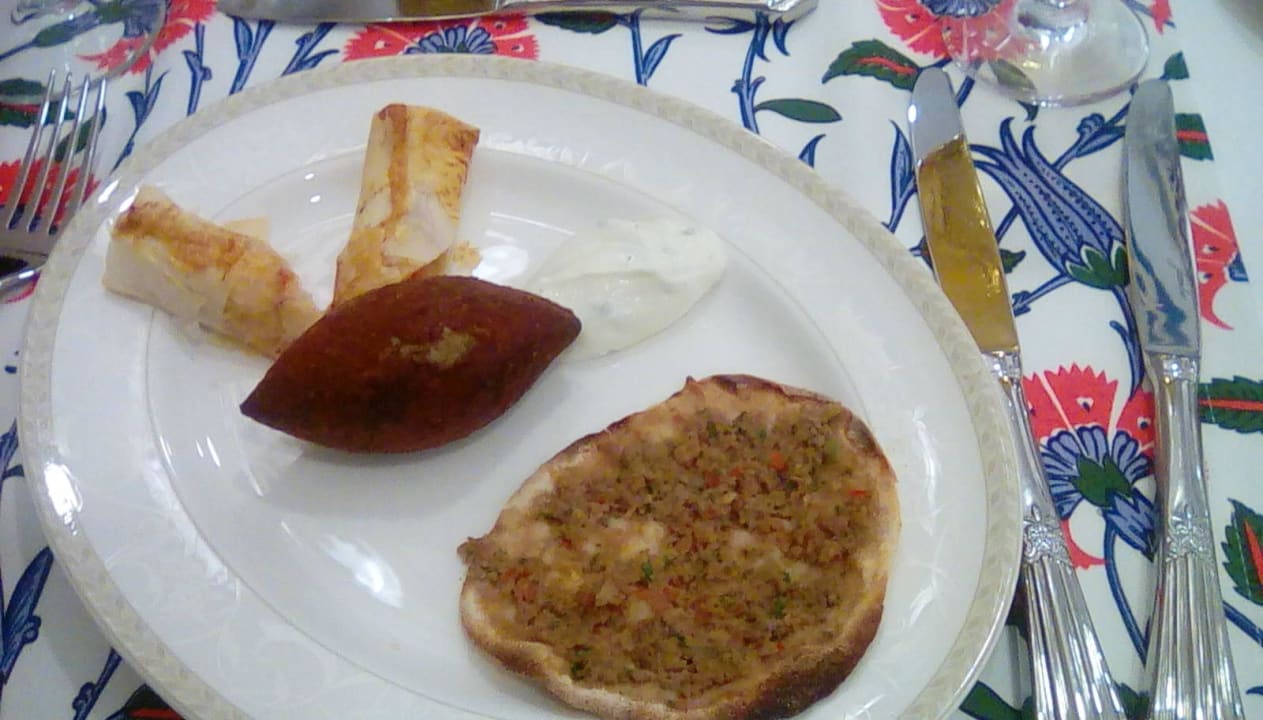 Spezialitäten-Restaurant osmatisch Vorspeise2 Side Royal Palace Hotel & Spa