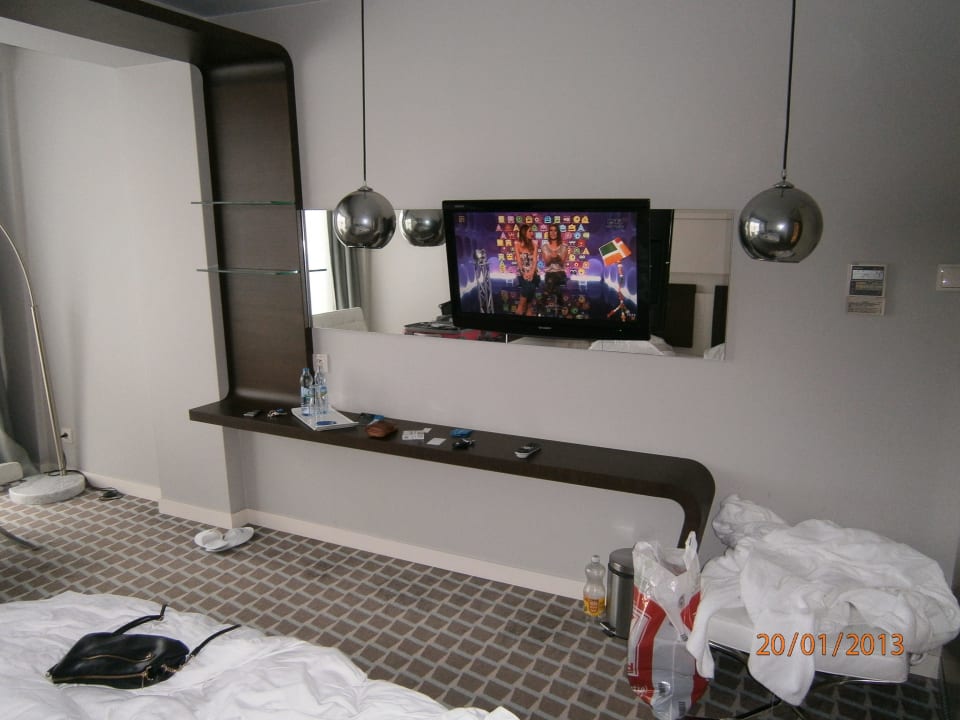 LCD TV Marine Hotel by Zdrojowa