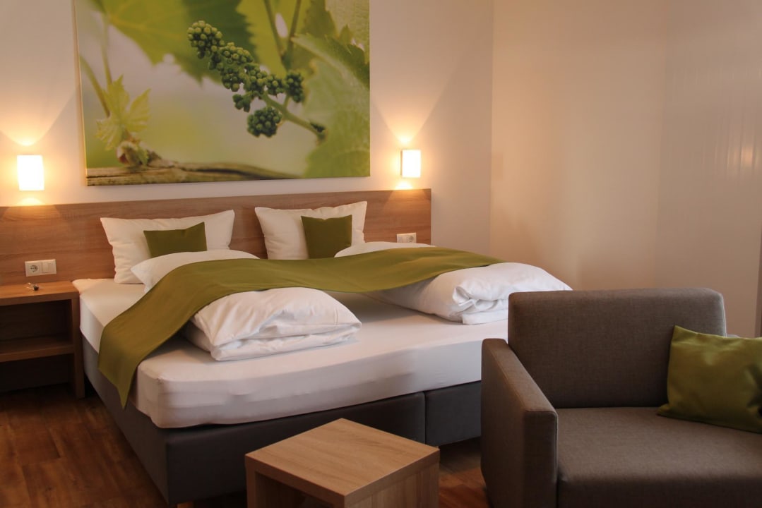 Komfort-Doppelzimmer Weinhotel Benz
