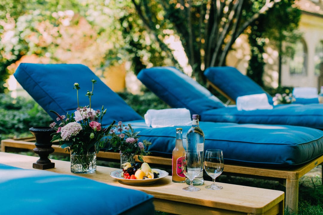 Sonnenliegen / Park Hotel Villa Sorgenfrei & Restaurant Atelier Sanssouci