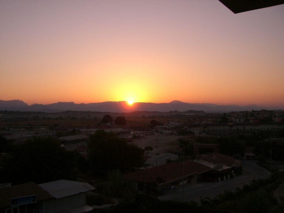 Sonnenaufgang Hotel Defne Garden