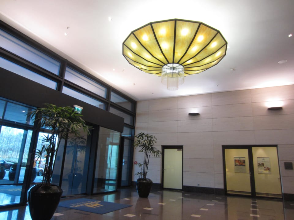Eingangsbereich innen Maritim Hotel Düsseldorf