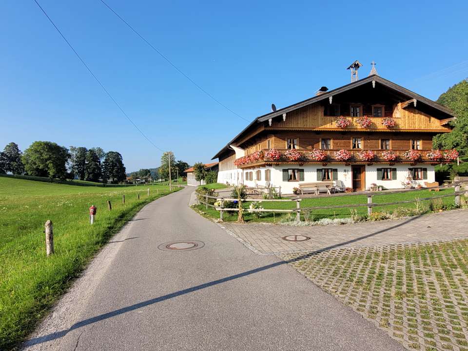 Außenansicht Bergerhof Gmund Familie Lutz