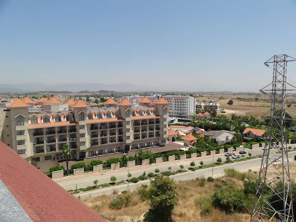 Blick von Balkon 6. Etage Narcia Resort Side