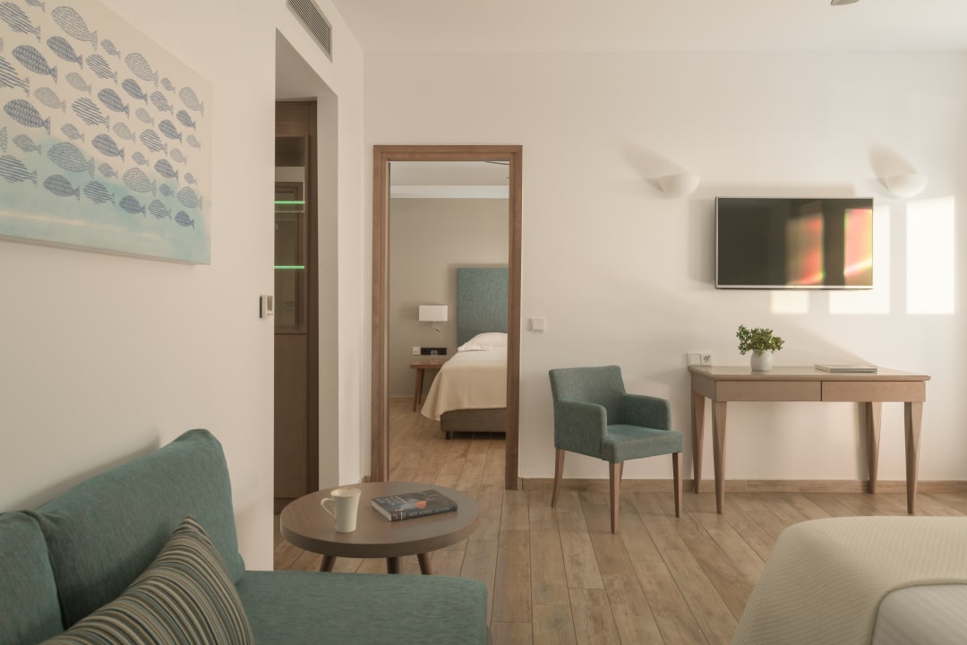 Zimmer Paralos Irini Mare