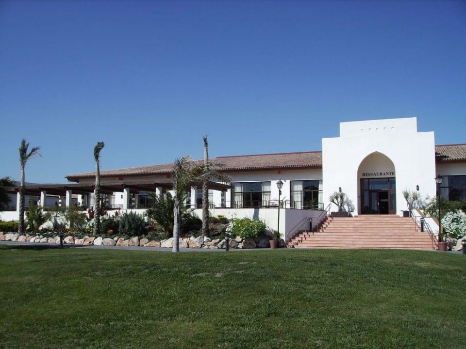 Haupteingang zum Hauptrestaurant Impressive Playa Granada