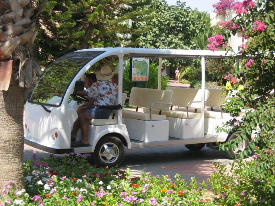 Der Minibus zum Strand VONRESORT Golden Beach