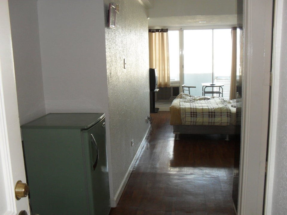 Blick von der Küchenzeile aus Makati Prime Tower Suites