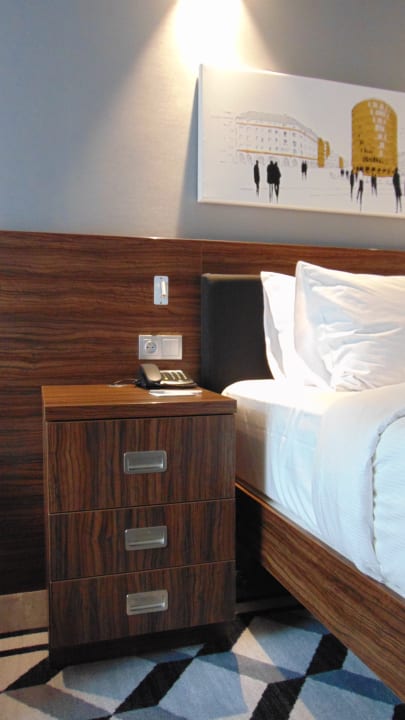 Zimmer Hampton By Hilton Poznan Old Town