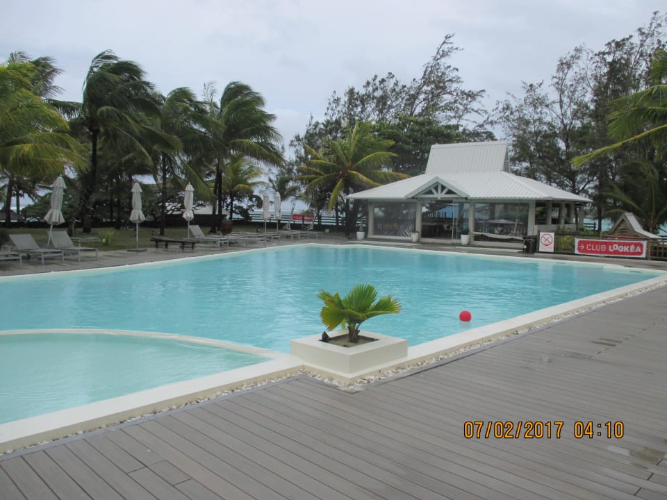 Früh morgens Le Peninsula Bay Beach Resort & Spa