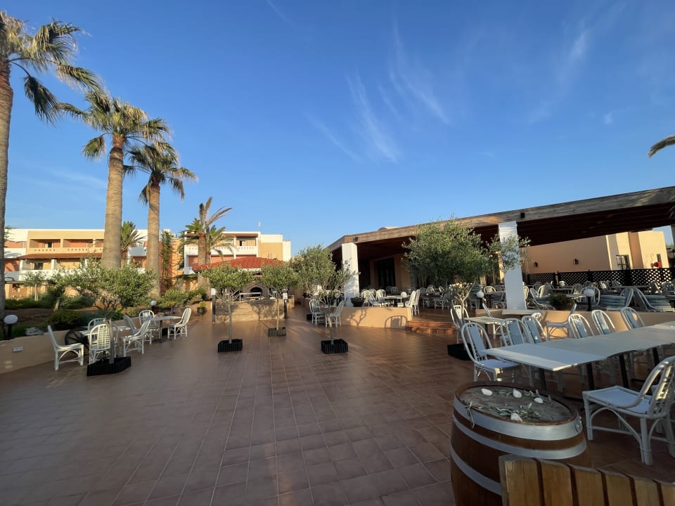 Gastro Anissa Beach & Village