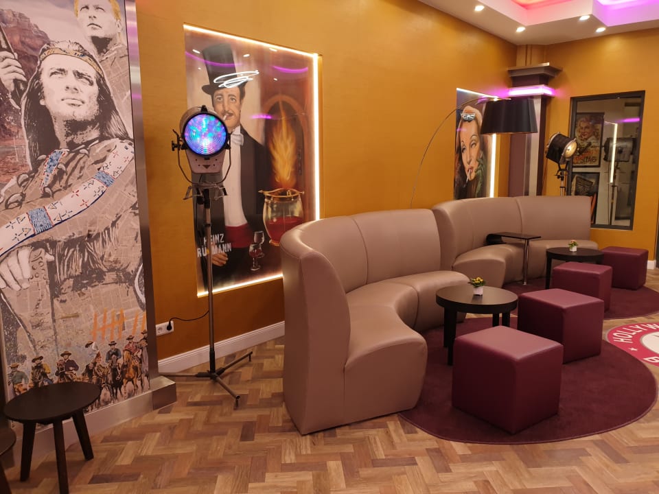 Sonstiges Hollywood Media Hotel