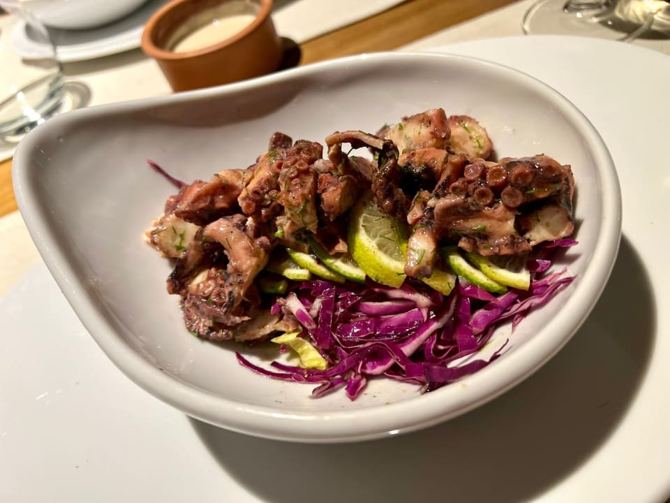 Gastro Serry Beach Resort