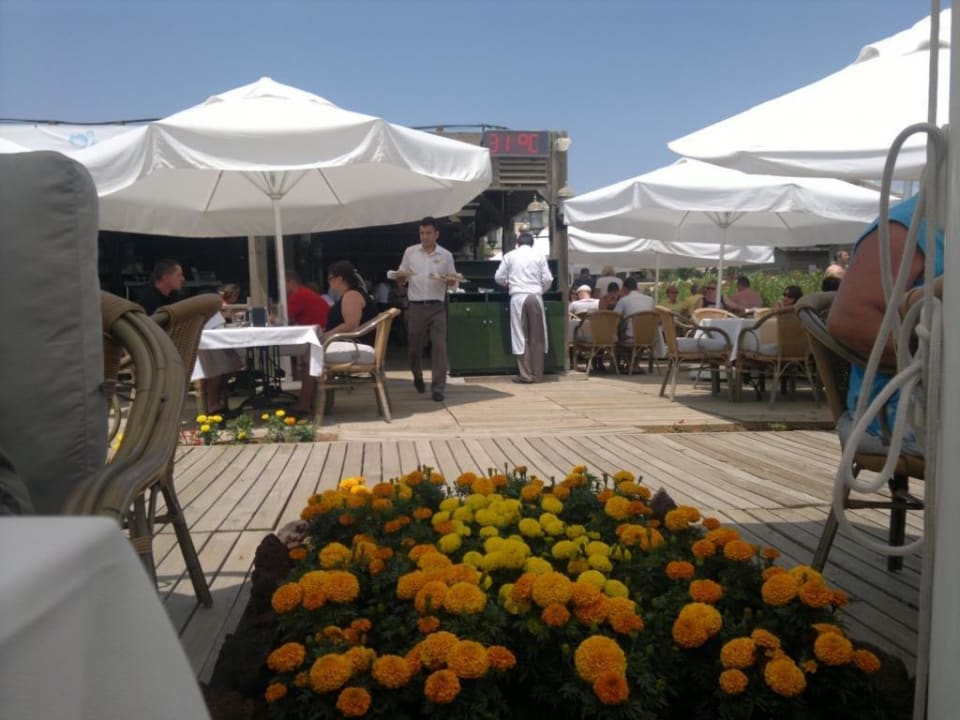 Am Strandrestaurant Diamond Excellence Resort & Spa