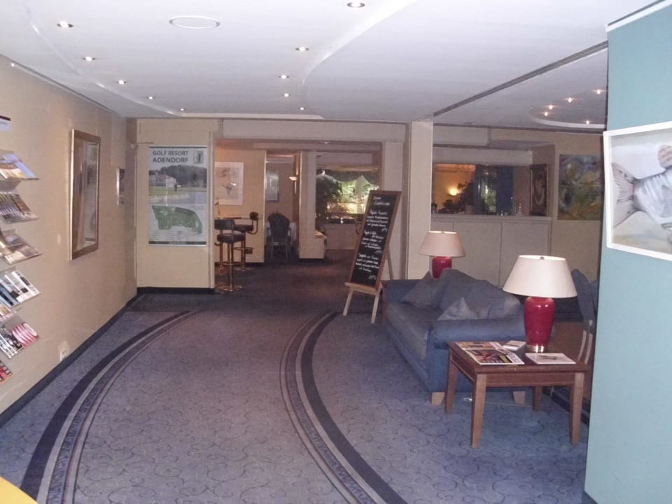 Blick in die Lobby Best Western Plus Residenzhotel Lueneburg