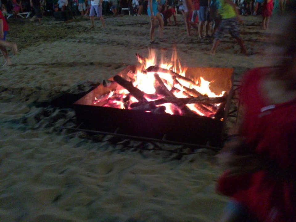 Lagerfeuer Piratenabend Side Breeze Hotel
