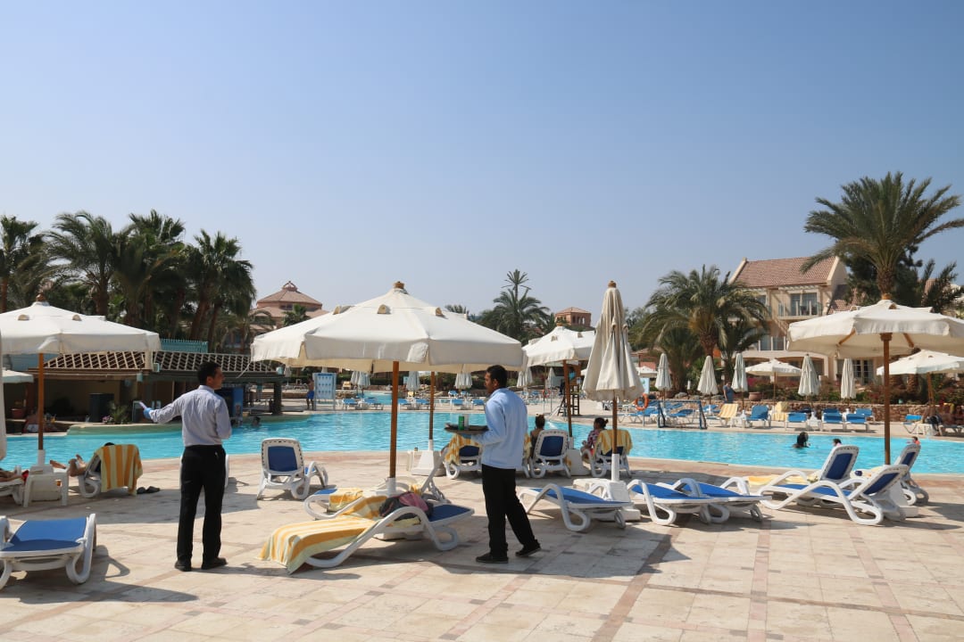 Pool Mövenpick Resort & Spa El Gouna