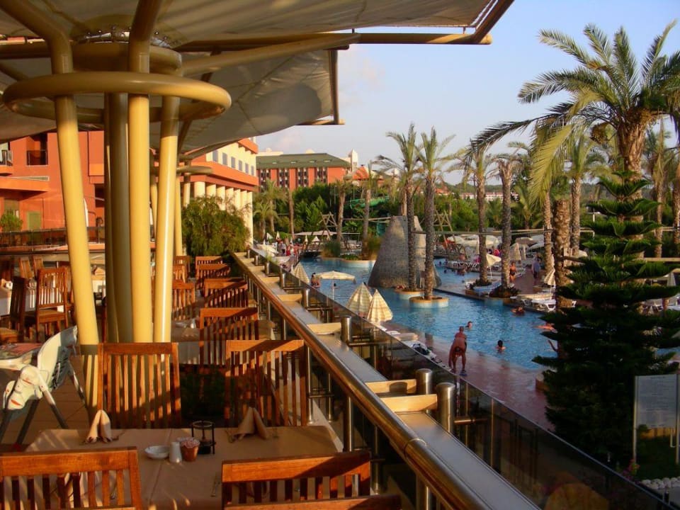 Ausblick von der Terrasse zum Pool AQI Pegasos Royal