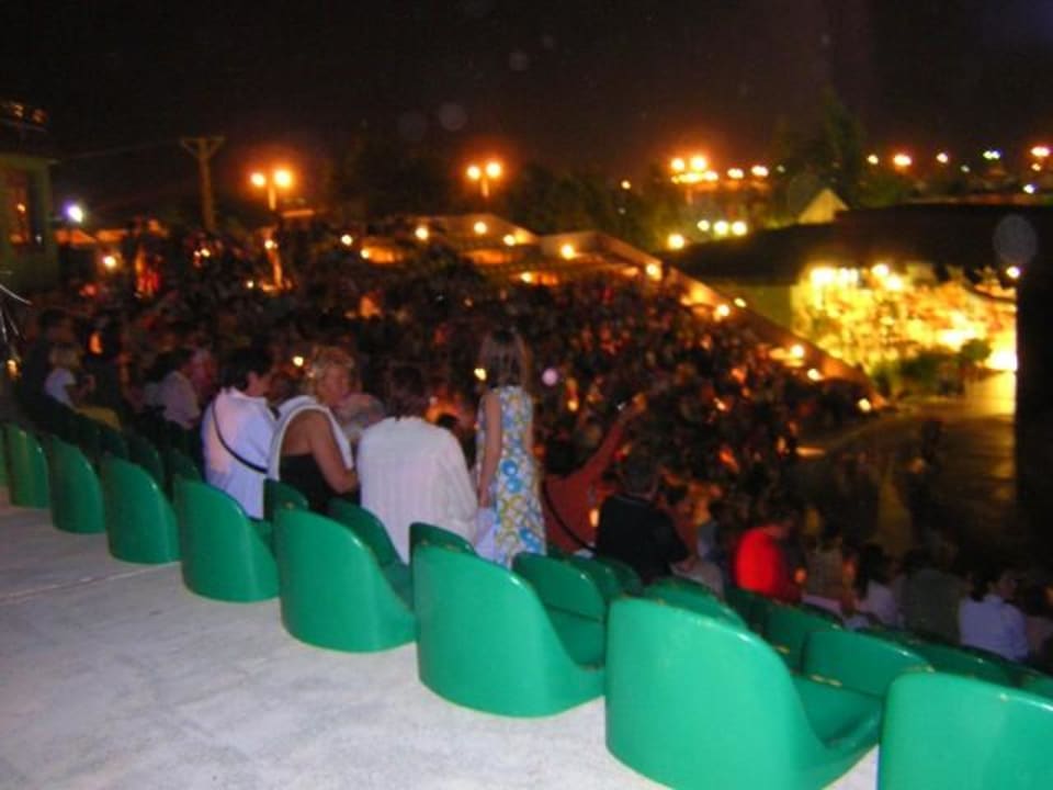 Theater VONRESORT Golden Beach