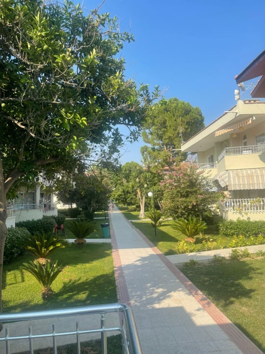 Gartenanlage Hotel Sirma