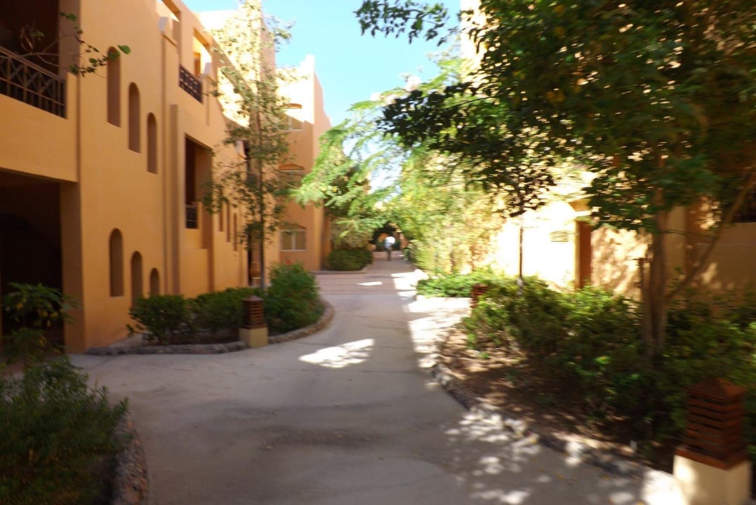 Zwischen den Häusern Stella Beach Resort & Spa Makadi Bay