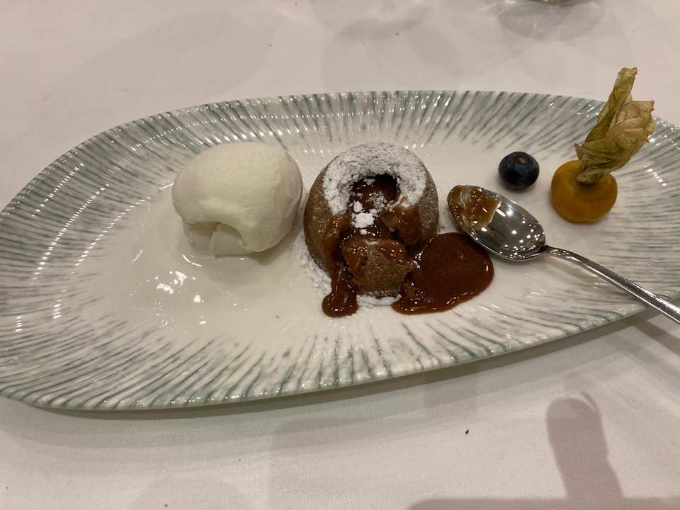 Gastro Xanadu Island Hotel