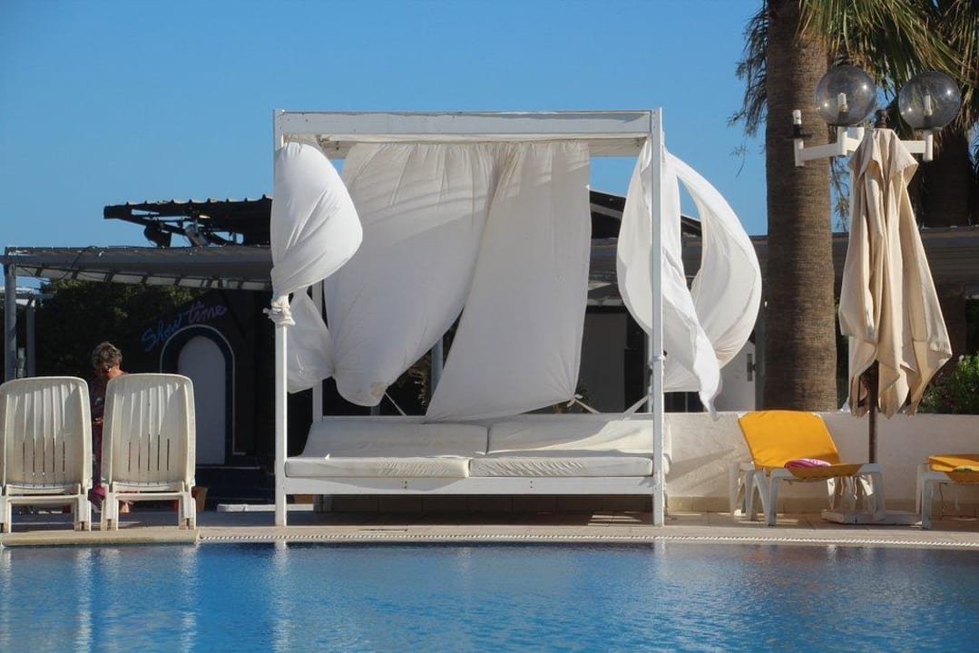 Handtuchmafia vor 5:30 Uhr Calimera One Resort Jockey