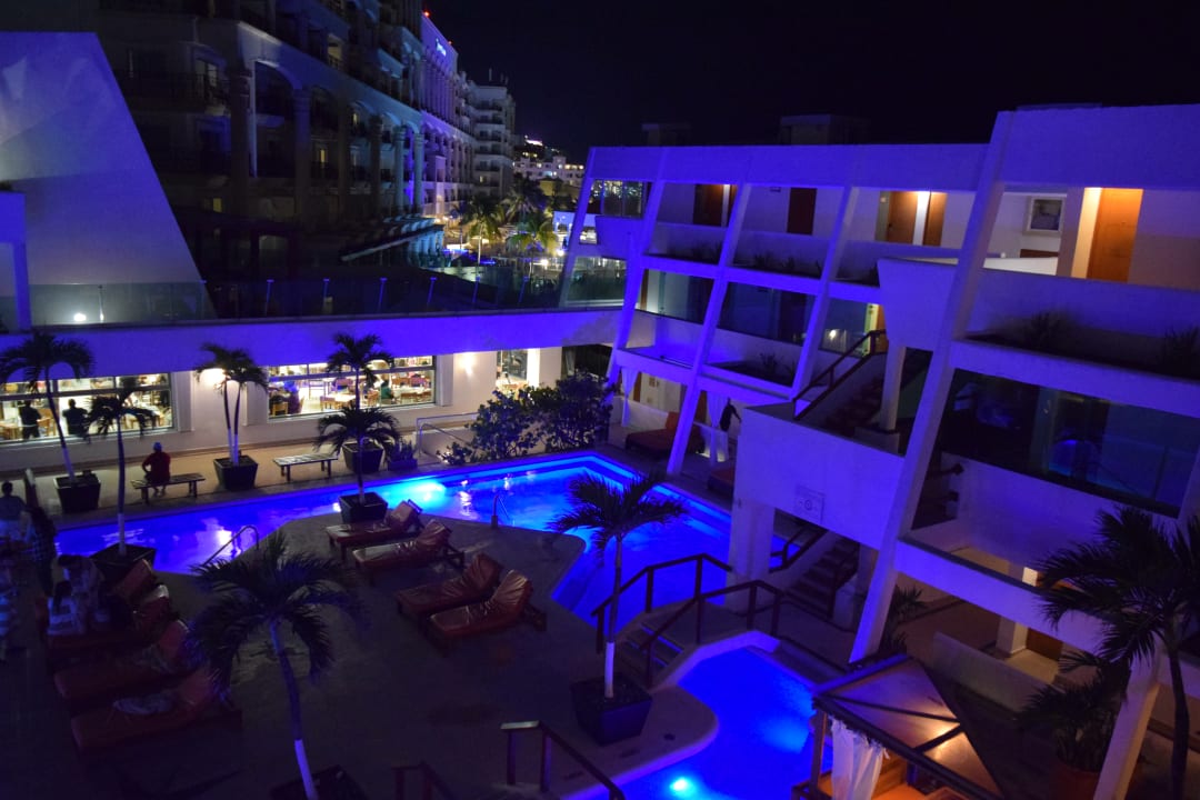 Pool Hotel Flamingo Cancun Resort