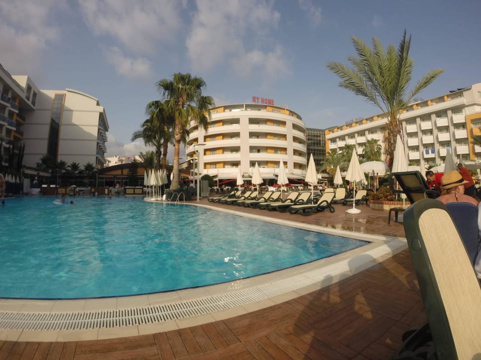 Pool klein My Home Resort