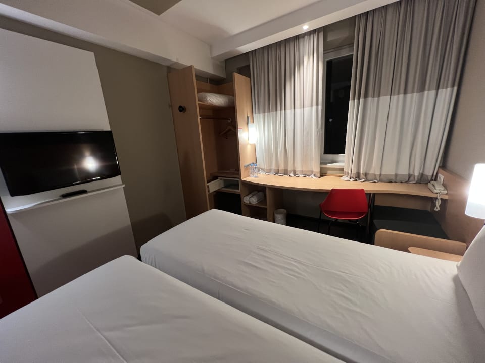 Zimmer Ibis Yerevan Center Hotel