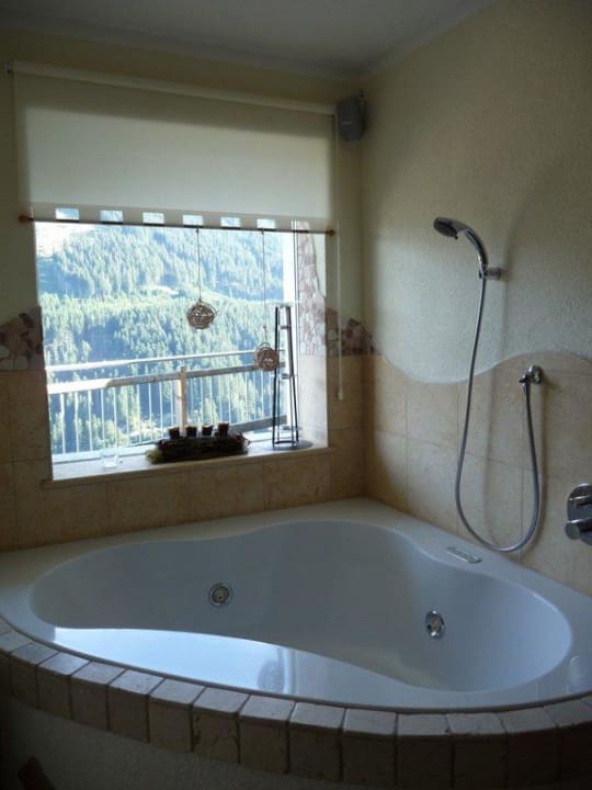 Whirlpool im Wellnessbereich Pension Sonderbichlhof