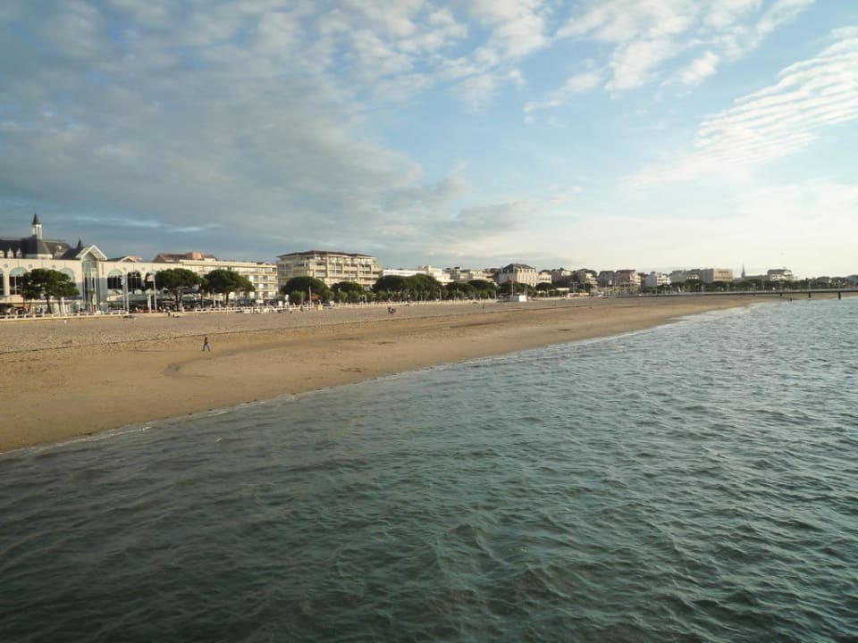 Hotel in der Häuserfront integriert Hotel Point France