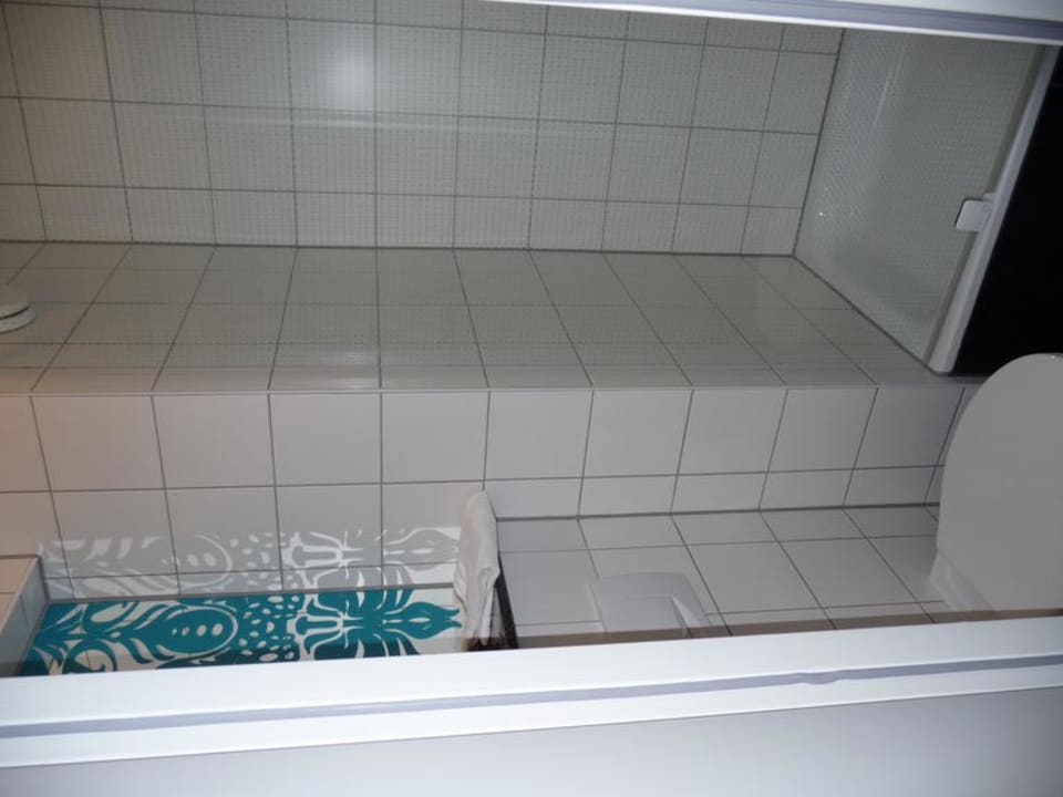 Dusche / WC B&B Hotel Düsseldorf-Ratingen