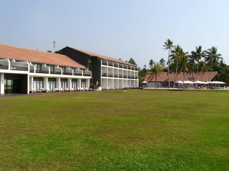 Erweiterter Mitteltrakt und 3-Geschosser EKHO Surf