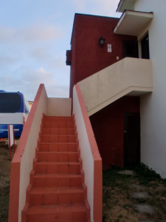 Treppe zu dem oberen Zimmer Hotel Rancho Hatuey