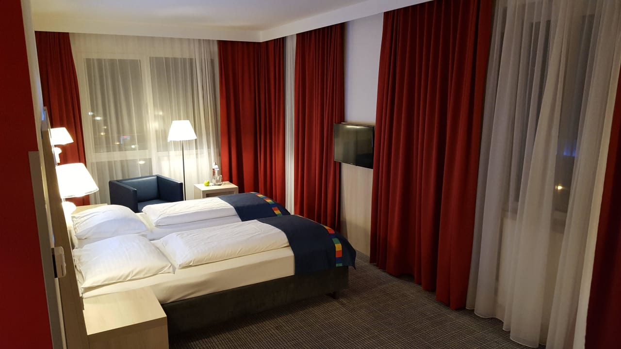 "Business-Friendly Zimmer" Park Inn by Radisson Linz