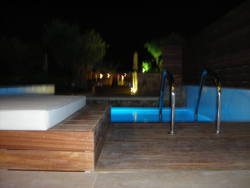 Unsere Terrasse mit Liegefläche deluxe und Pool Aquagrand Artistic Luxury Beach Resort - Adults only