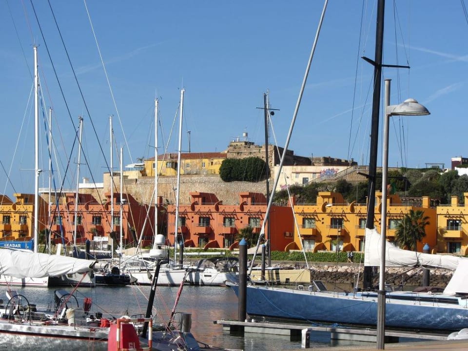 Richtung Festung NH Marina Portimão Resort