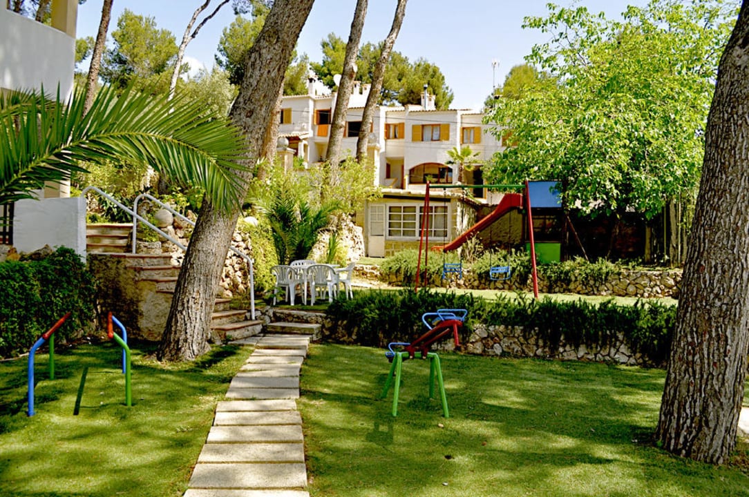 Jardín HSM Maria Luisa Tacande Portals