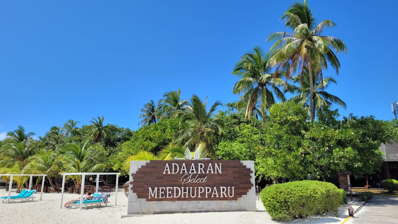 Strand Adaaran Select Meedhupparu Island Resort - Premium All Inclusive