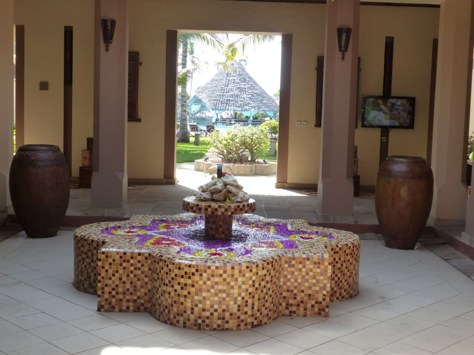 Lobby Neptune Pwani Beach Resort & Spa